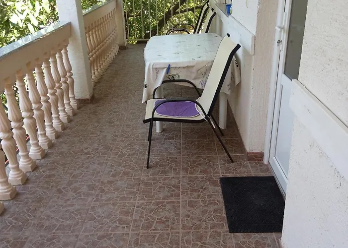 Ivan Apartamento Gornji Karin