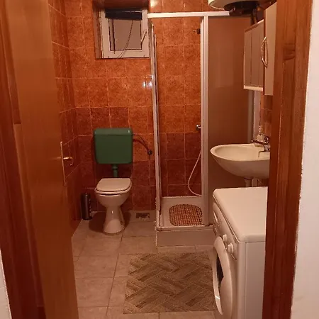 Ivan Apartamento Gornji Karin